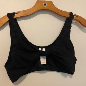 PrettyLittleThing | Black Knotted Bikini Top